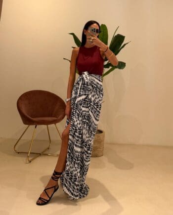 Pareo Black and White