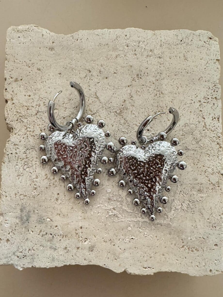 Earring heart