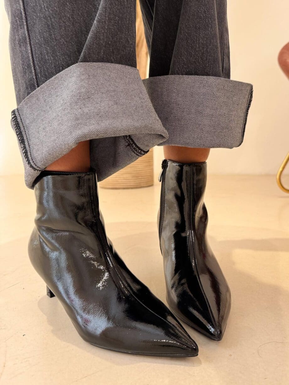 Stivaletto lucido black