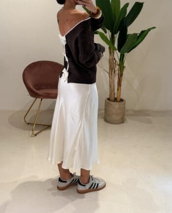 Pull girocollo e fiocchetti